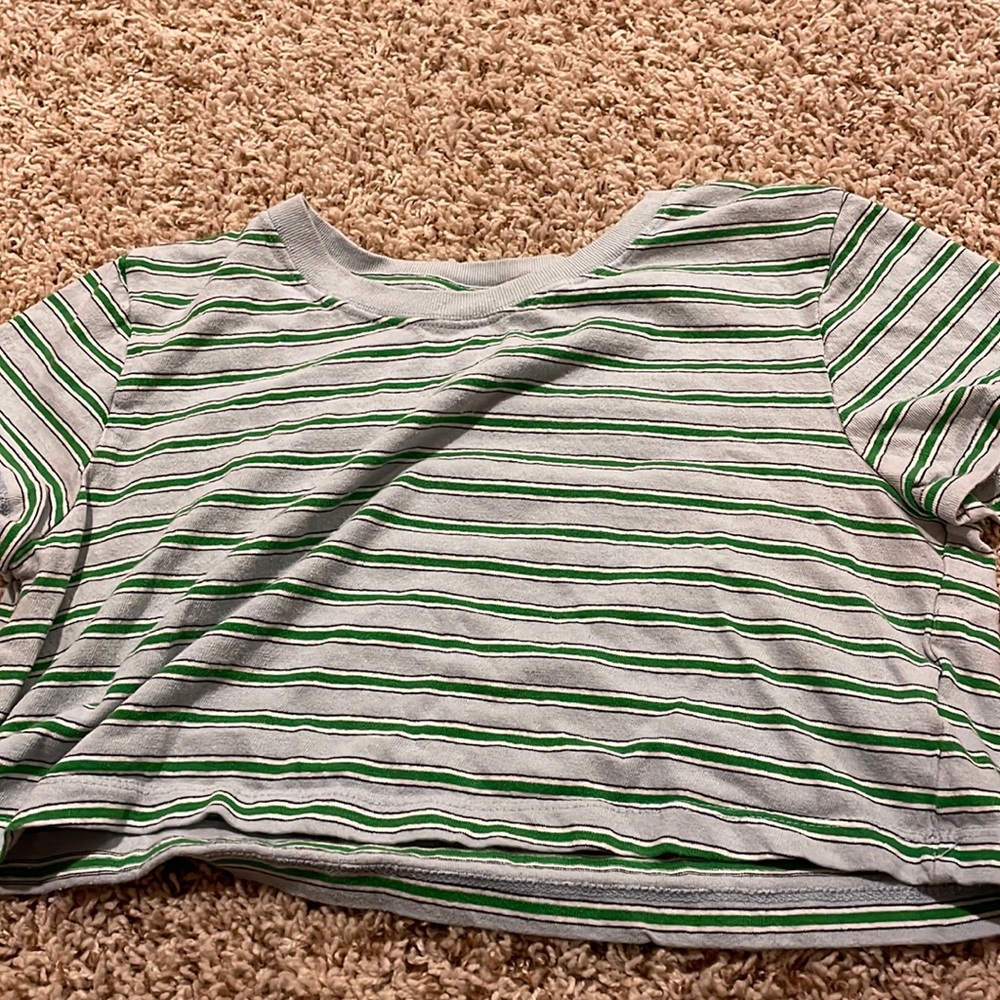 Urban outfitters crop shirt